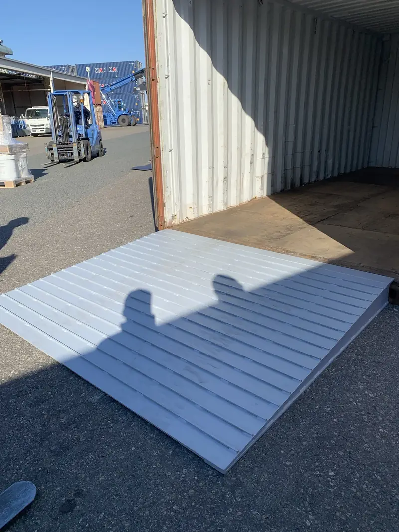 コンテナスロープの製作事例
